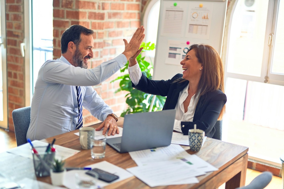 Team im modernen Büro – Business